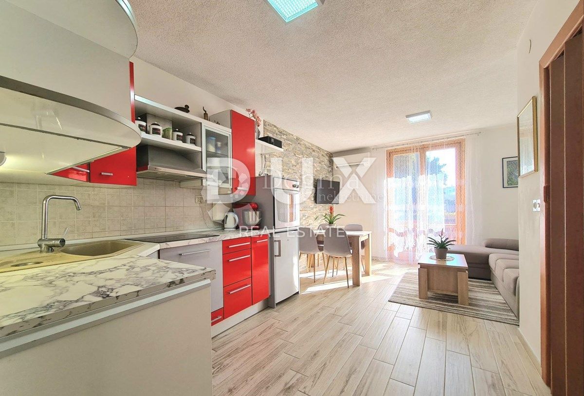 ISTRA, UMAG - Dvostanovanjsko stanovanje 200 m od morja!