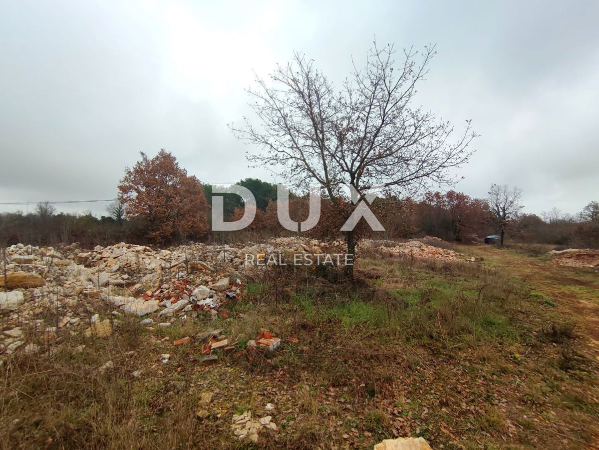 ISTRA, VODNJAN - Gradbeno zemljišče z izdanim gradbenim dovoljenjem