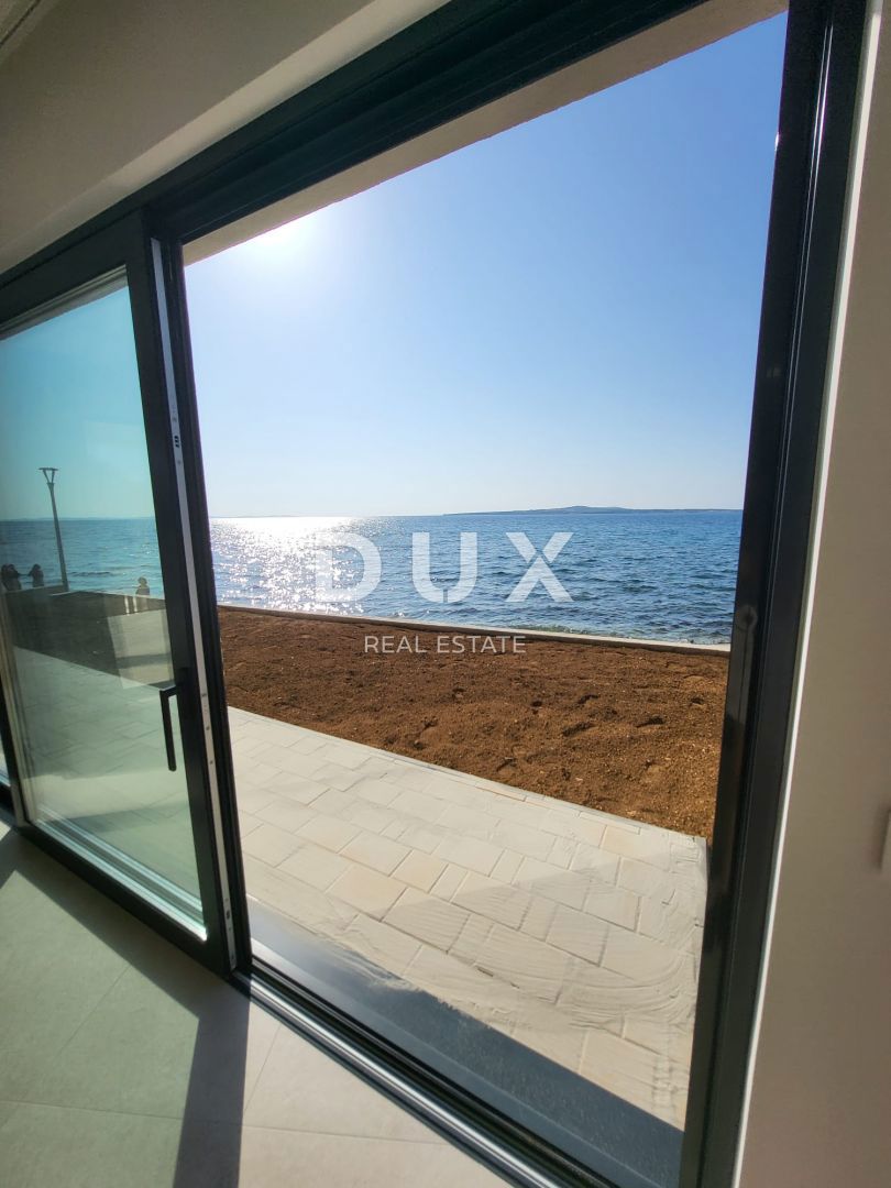 PRIVLAKA, ZADAR - S4 Luksuzna novogradnja v 2. vrsti do morja