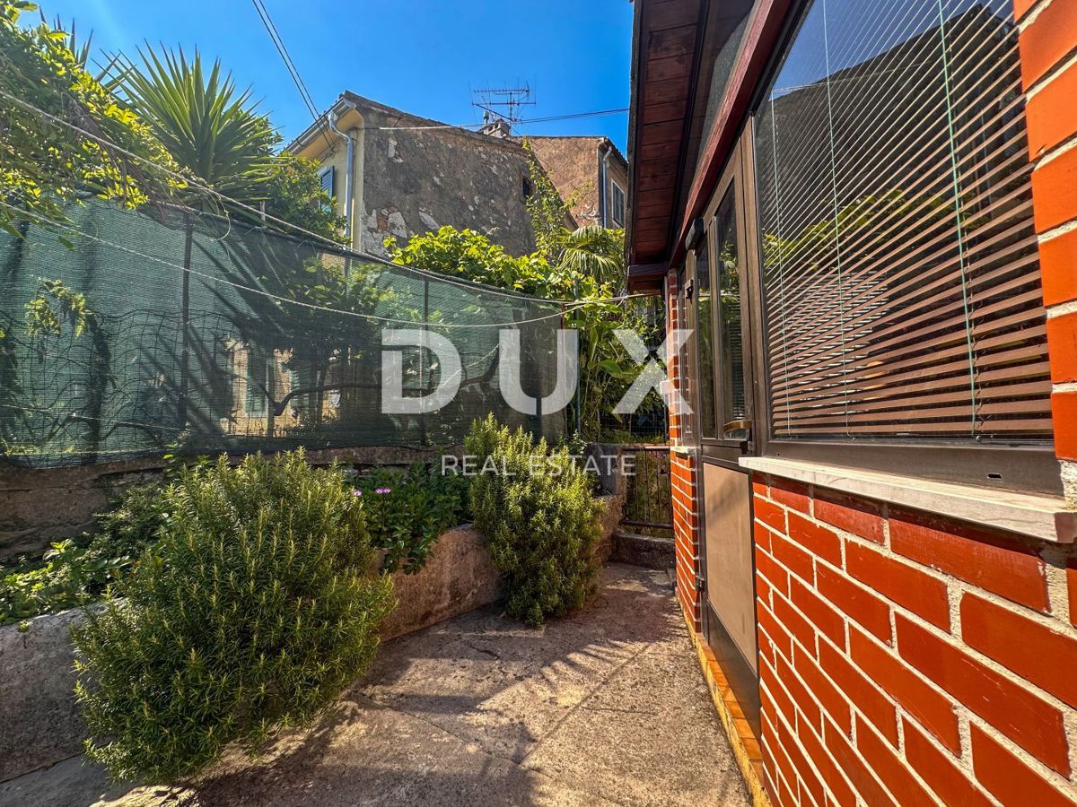 RIJEKA, MLAKA - Nadstropje hiše v bližini centra