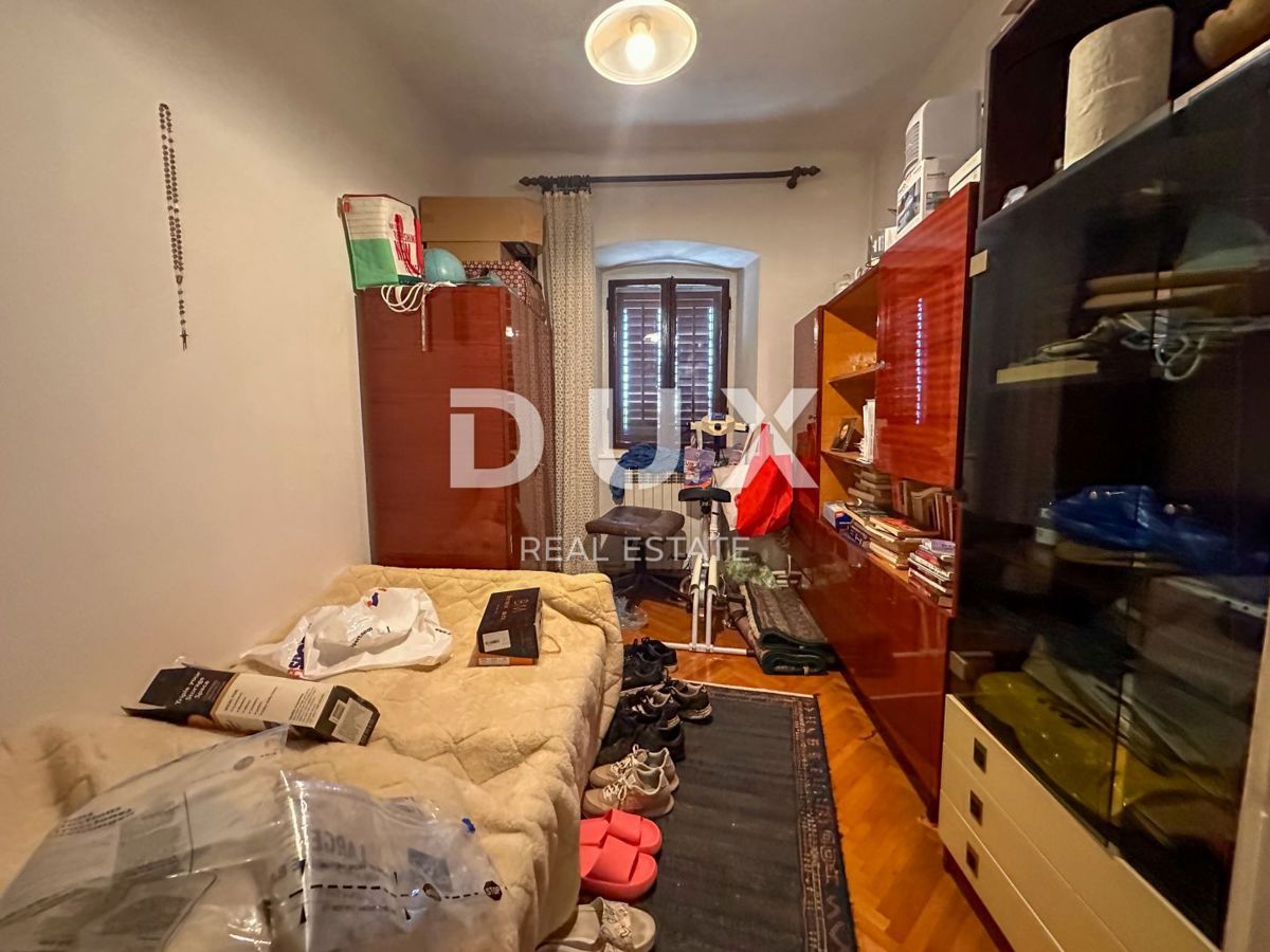 RIJEKA, MLAKA - Nadstropje hiše v bližini centra