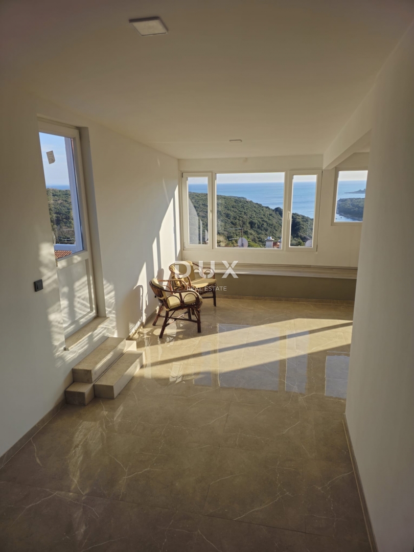 ISTRA, DUGA UVALA - Penthouse s panoramskim pogledom na morje
