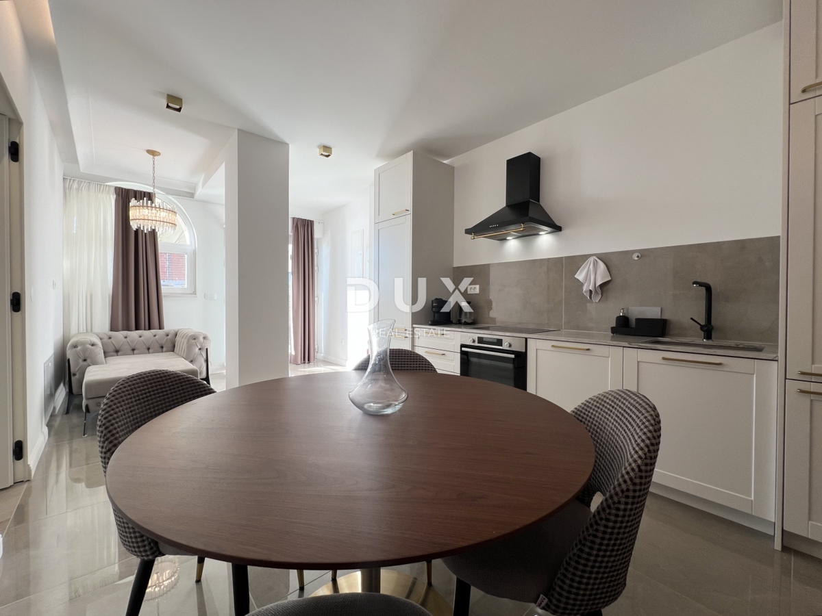 OPATIJA, LOVRAN – ekskluzivno stanovanje s panoramskim razgledom in bazenom