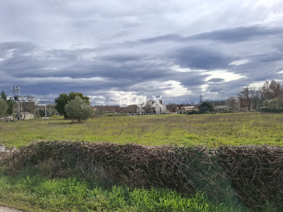 ISTRA, LOVREČ - Gradbeno zemljišče