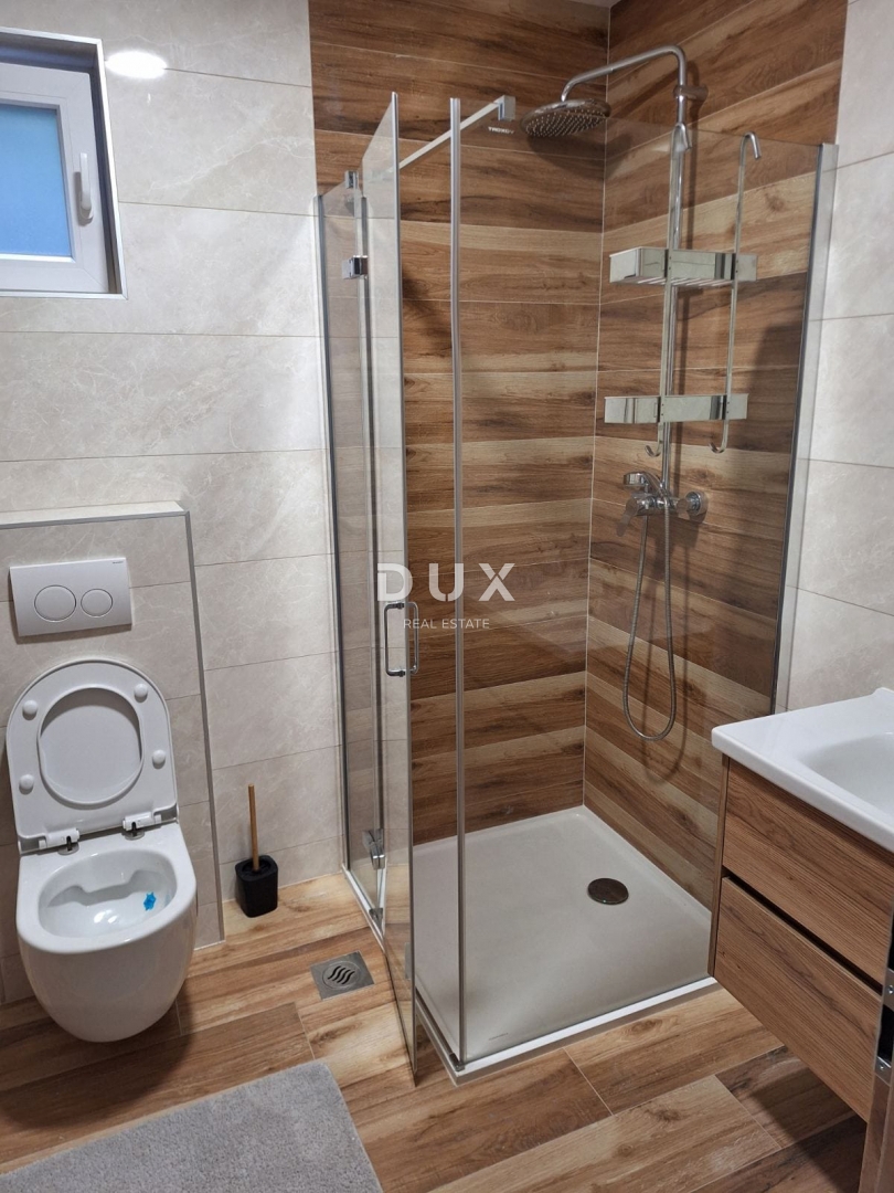 RIJEKA, ZAMET - Stanovanjska hiša s pogledom na morje, 275 m2