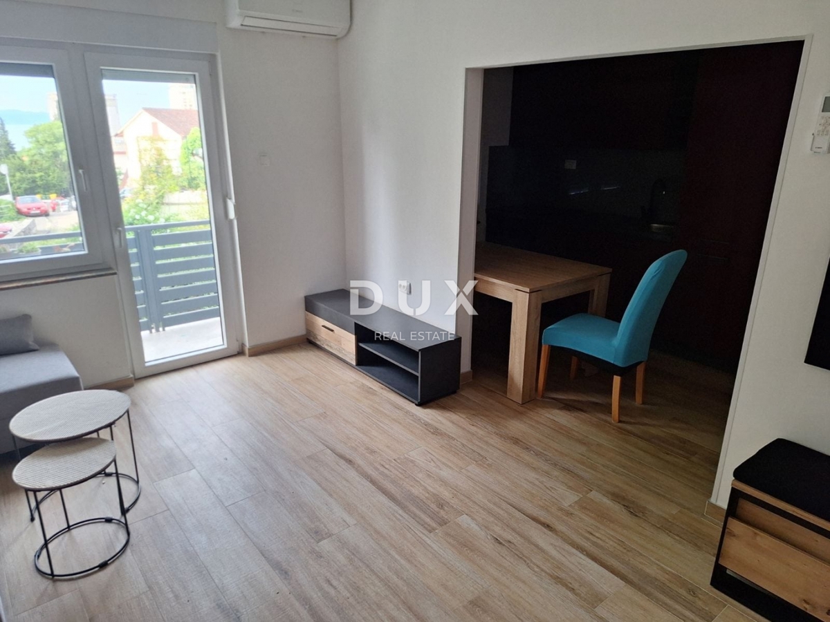 RIJEKA, ZAMET - Stanovanjska hiša s pogledom na morje, 275 m2