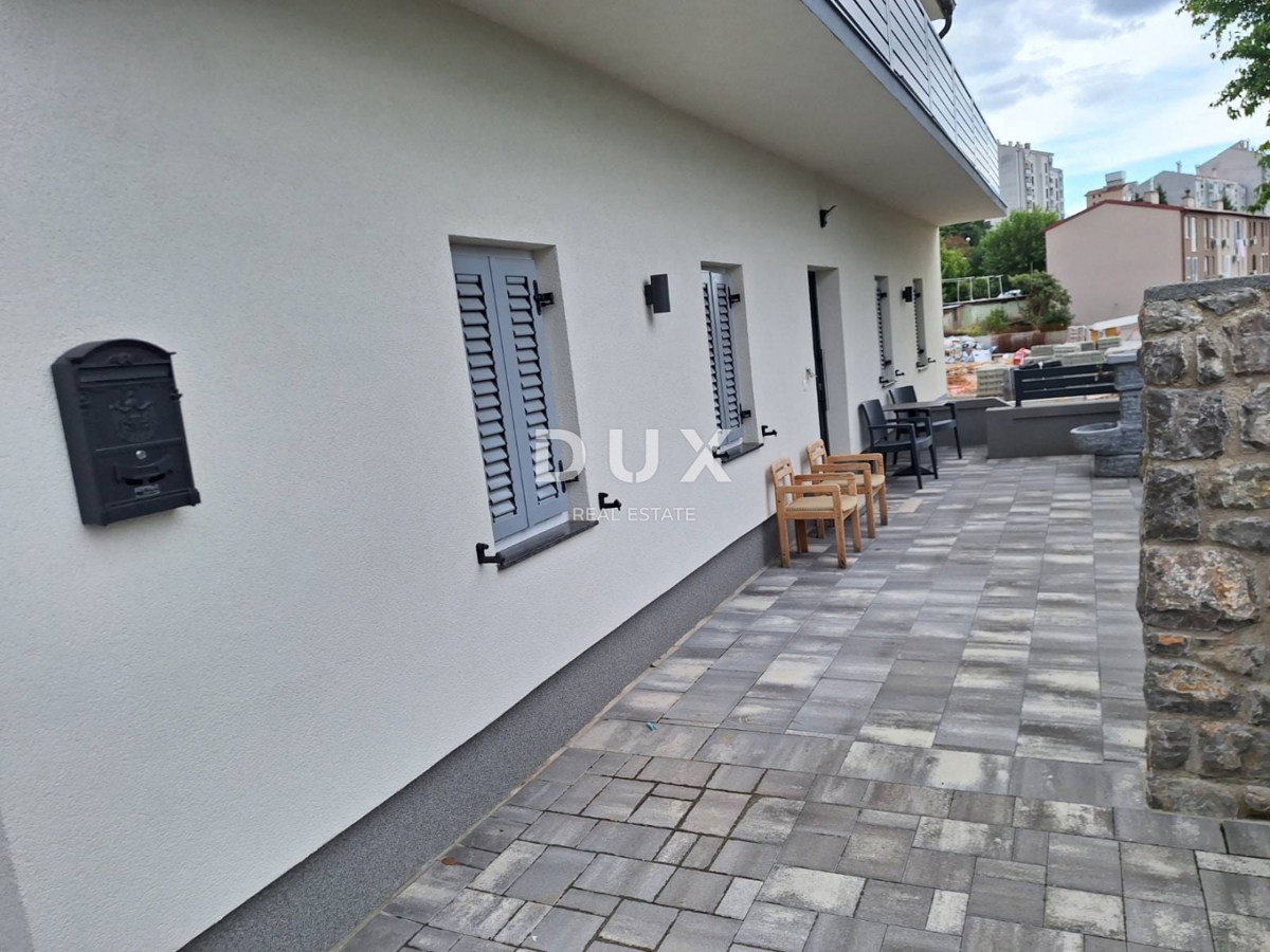 RIJEKA, ZAMET - Stanovanjska hiša s pogledom na morje, 275 m2