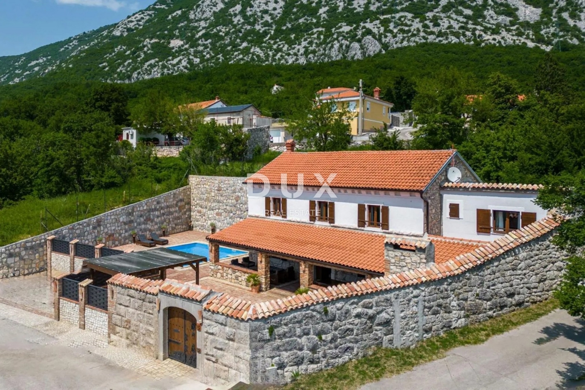 NOVI VINODOL, DRIVENIK - Kamnita vila vrhunskega udobja v mirni oazi, 230 m2