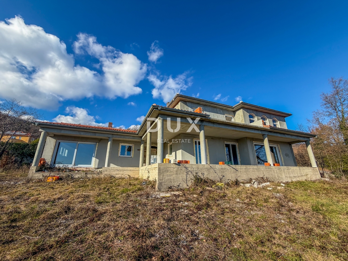 OPATIJA, BREGI - Idealna vila v bližini Opatije, skoraj dokončana, pogled na morje in čudovit vrt