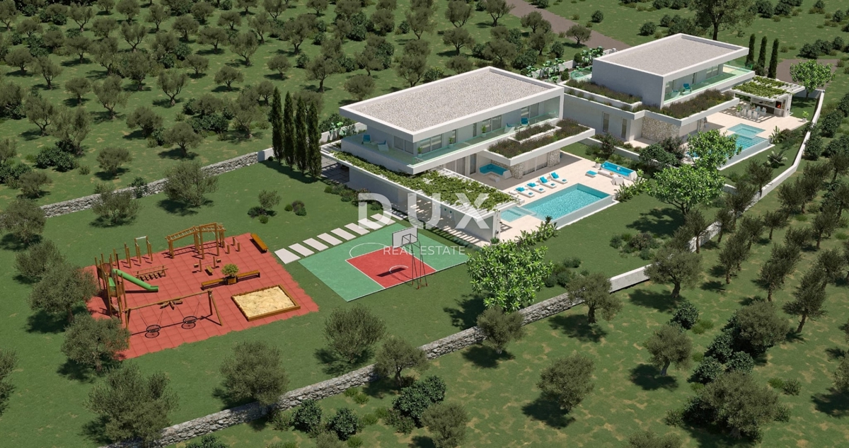 ISTRA, POREČ - Luksuzna moderna vila z bazenom in garažo pred zeleno površino