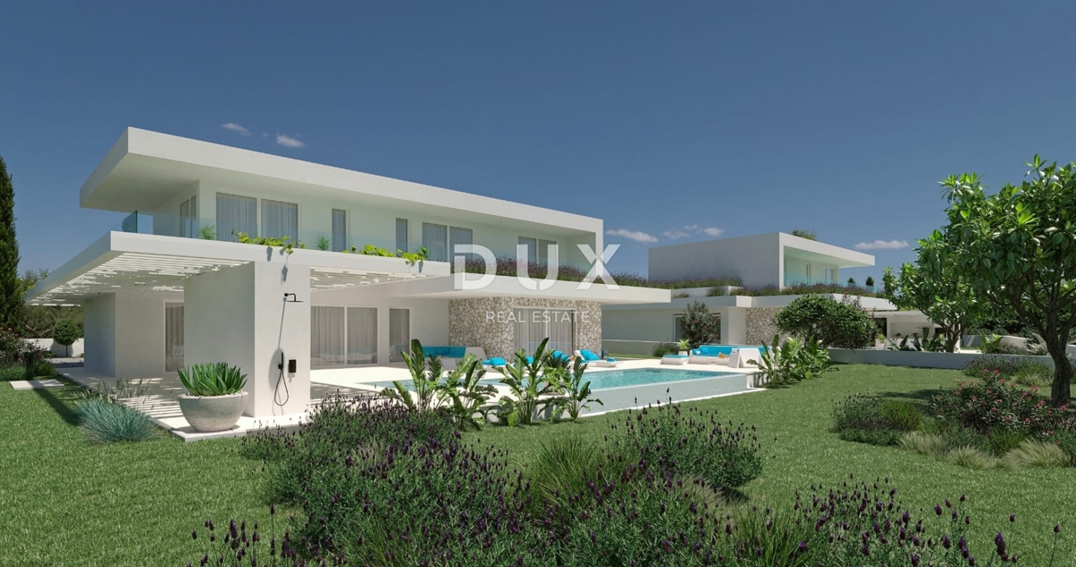 ISTRA, POREČ - Luksuzna moderna vila z bazenom in garažo pred zeleno površino