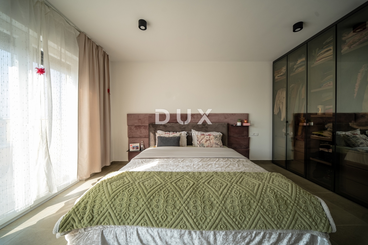 ISTRA, NOVIGRAD - Moderna hiša s pogledom na morje