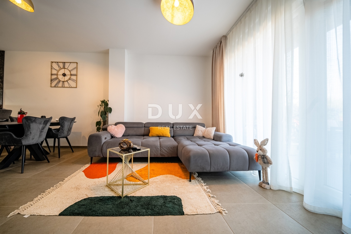 ISTRA, NOVIGRAD - Moderna hiša s pogledom na morje