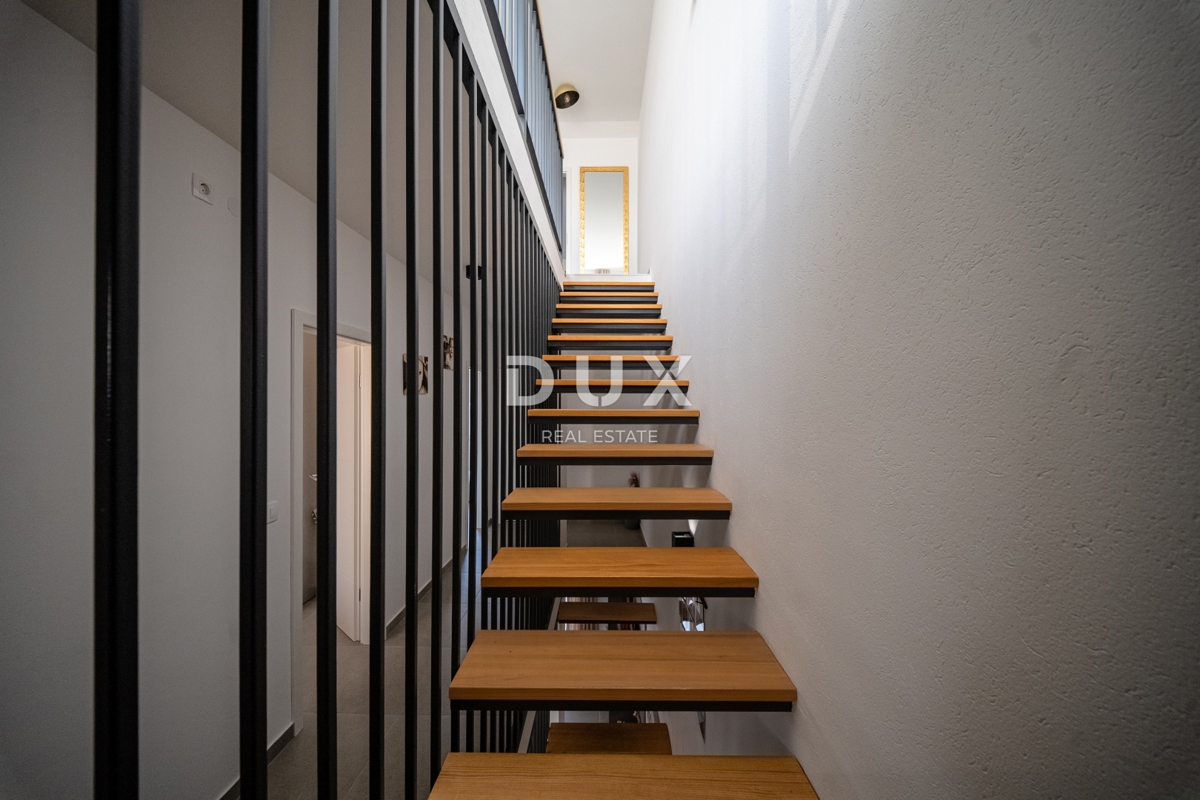 ISTRA, NOVIGRAD - Moderna hiša s pogledom na morje