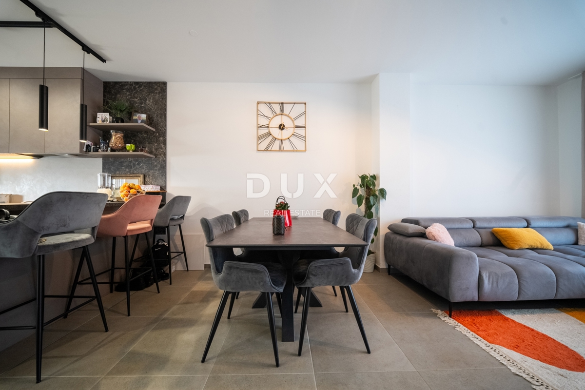 ISTRA, NOVIGRAD - Moderna hiša s pogledom na morje