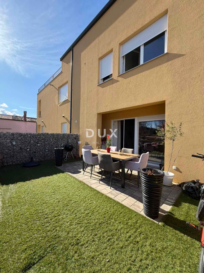 ISTRA, NOVIGRAD - Moderna hiša s pogledom na morje