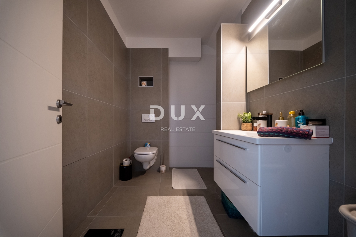 ISTRA, NOVIGRAD - Moderna hiša s pogledom na morje