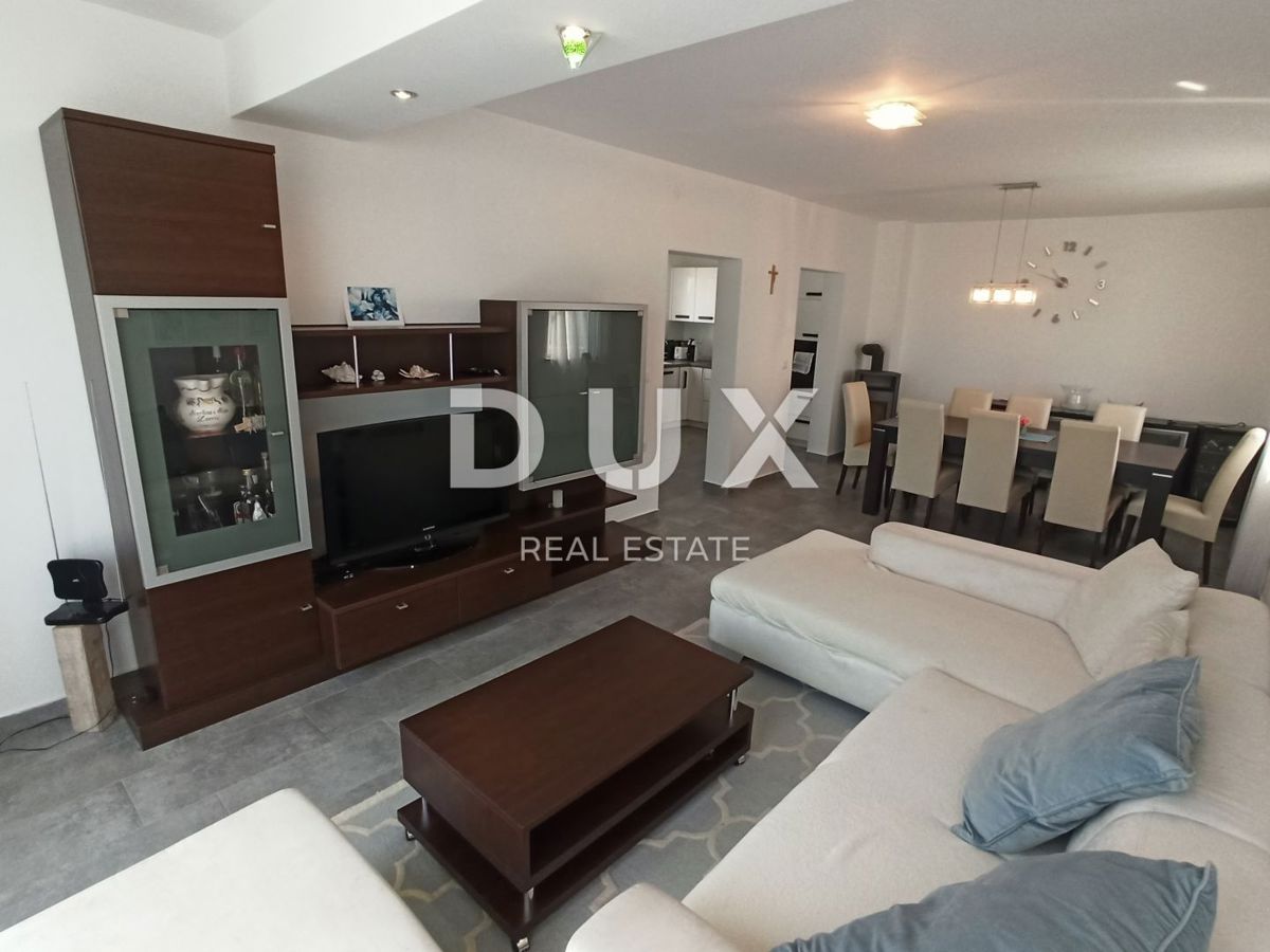 ISTRA, PULA - Obnovljena družinska hiša na mirni lokaciji