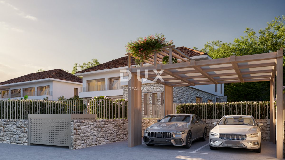 ISTRA, POREČ - Tri parcele z gradbenim dovoljenjem