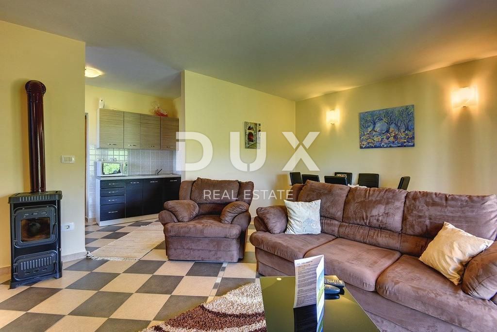 ISTRA, MOTOVUN - Rustikalna hiša z bazenom