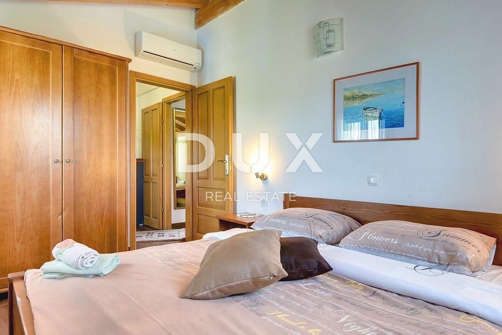 ISTRA, MOTOVUN - Rustikalna hiša z bazenom