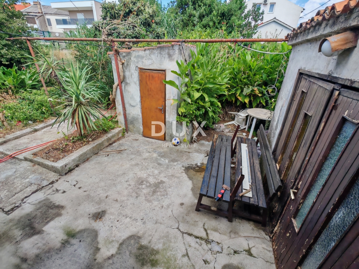 ISTRA, PULA - Hiša z investicijskim potencialom