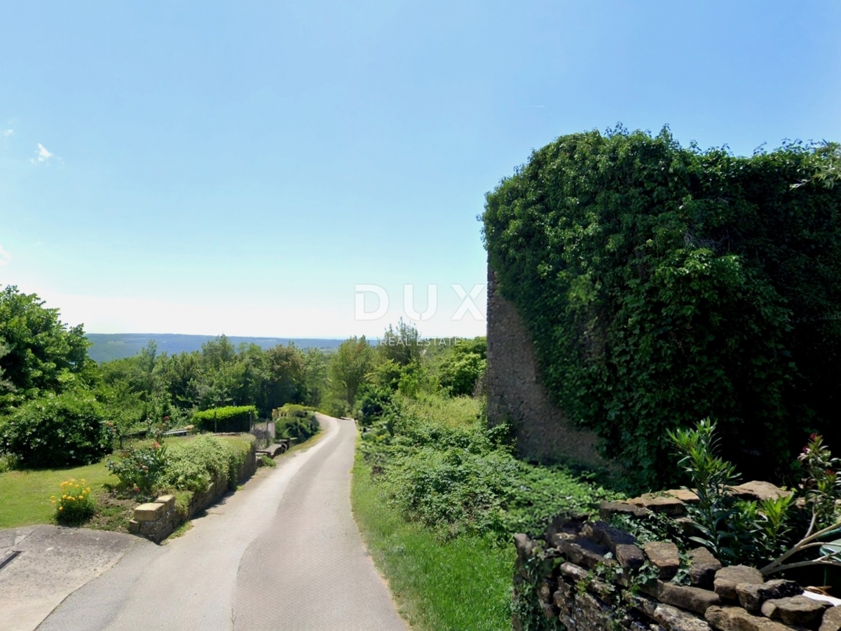 ISTRA, GROŽNJAN - Samostojna kamnita hiša s panoramskim razgledom