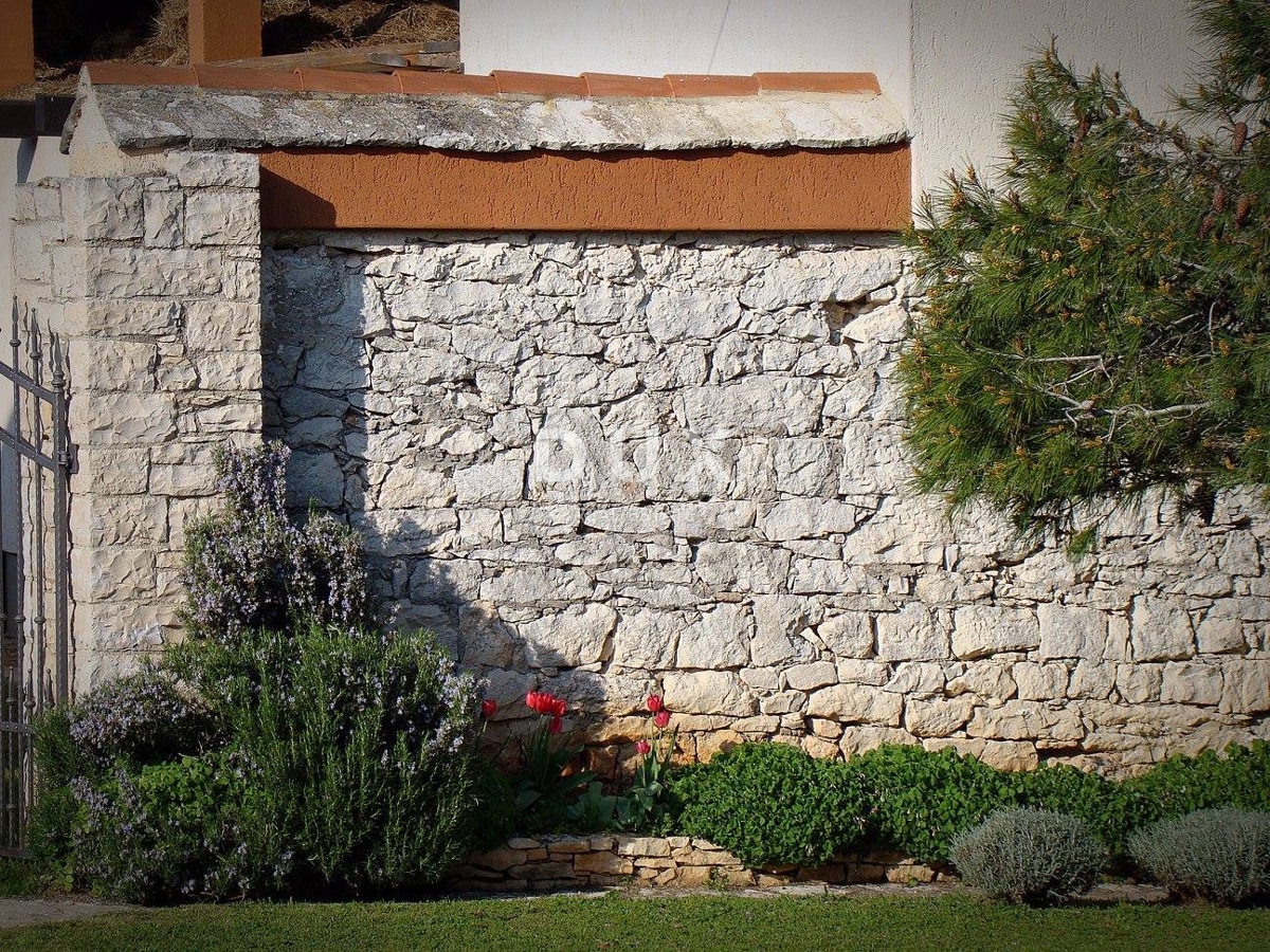 ISTRA, LIŽNJAN - Impresivno posestvo