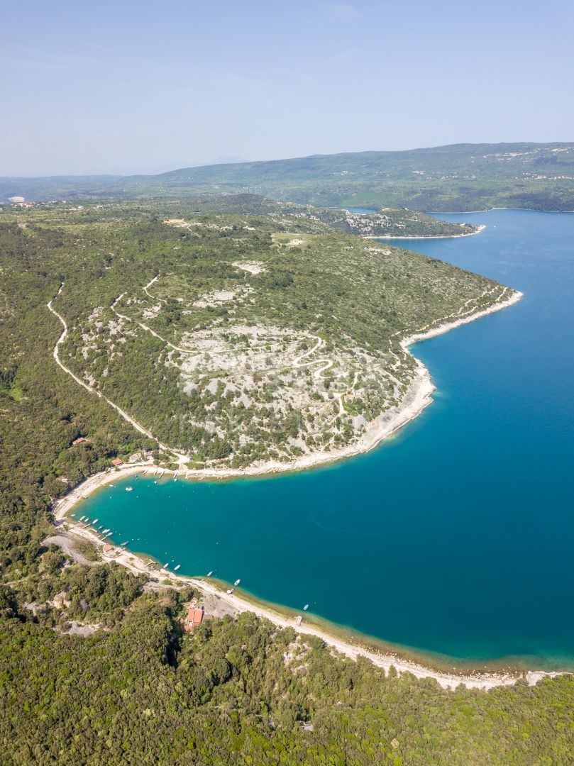 ISTRA, RAKALJ - Zemljišče turistične namene, 1. red do morja