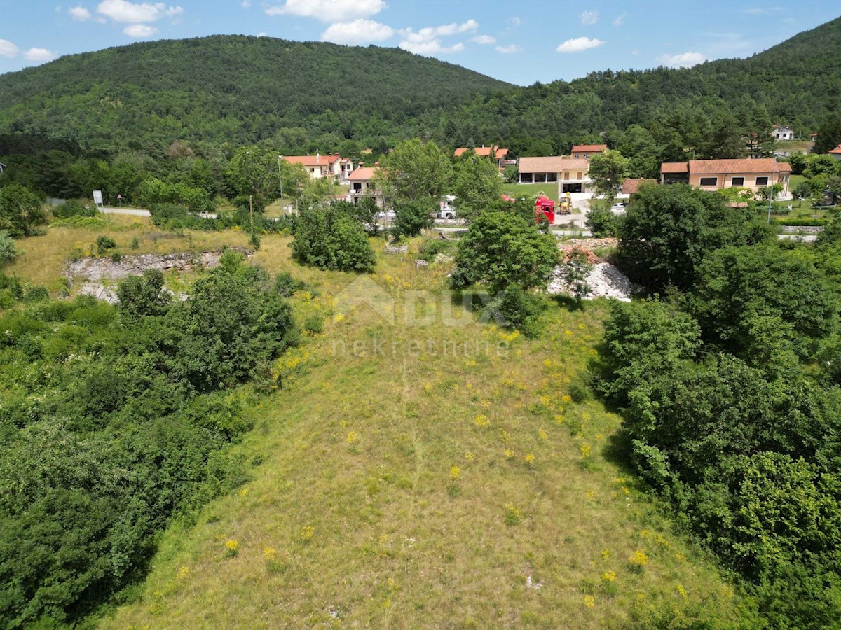 MATULJI, JURDANI, RUPA - gradbeno zemljišče 9000m2 z ZAZID. DOVOLJENJE za halo in poslovno stanovanjski objekt