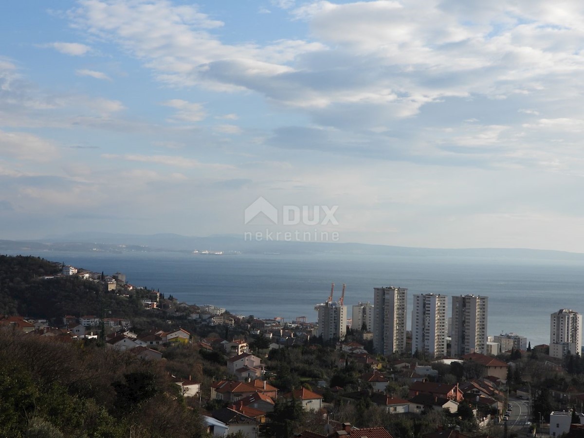 RIJEKA, KOZALA, BRAŠĆINE - gradbeno zemljišče 1800m2 s pogledom na morje za stanovanjsko gradnjo/vilo