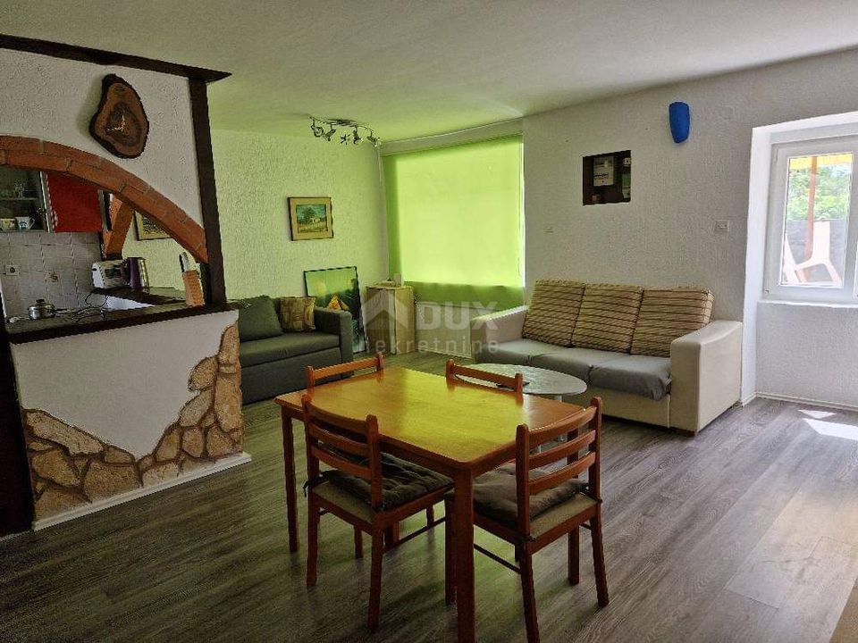 RIJEKA, GROBNIK - SAMOSTOJNA HIŠA V 2 NADSTROPJIH!!!