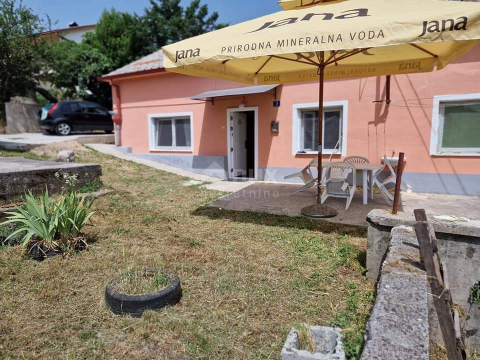 RIJEKA, GROBNIK - SAMOSTOJNA HIŠA V 2 NADSTROPJIH!!!