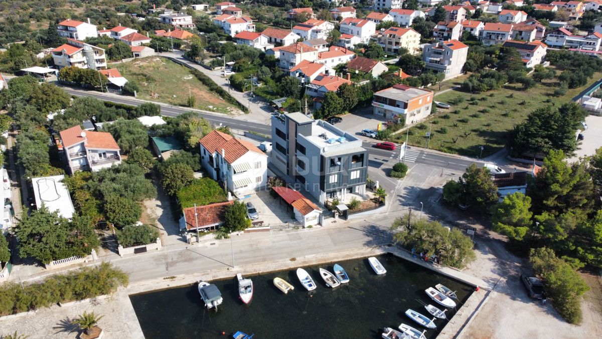 ZADAR, SUKOŠAN, 1s + kopalnica penthouse stanovanje v vrhunski novogradnji s pogledom na morje