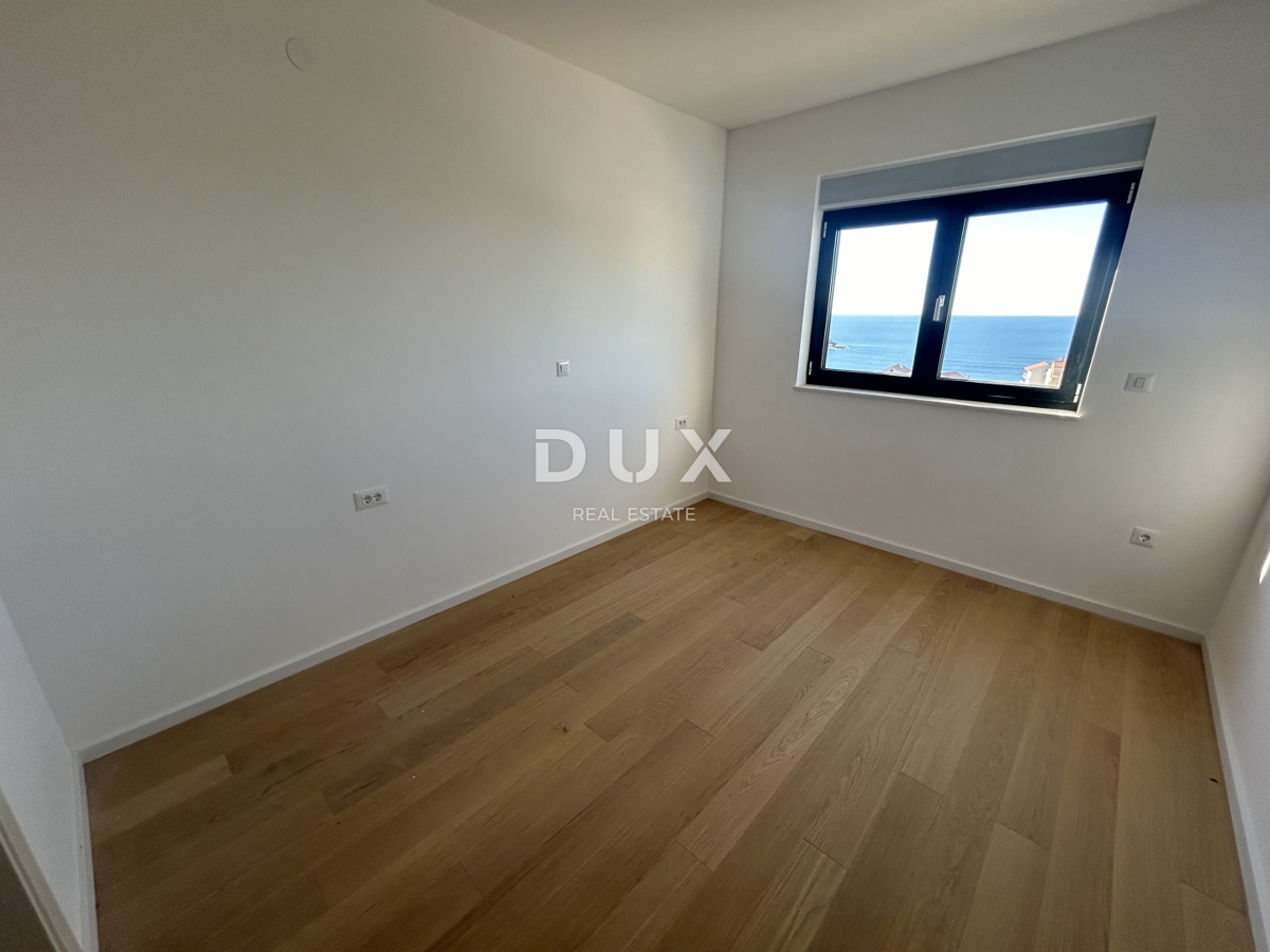 PRIMOŠTEN, DOLAC - Stanovanje v novogradnji s čudovitim pogledom na morje!