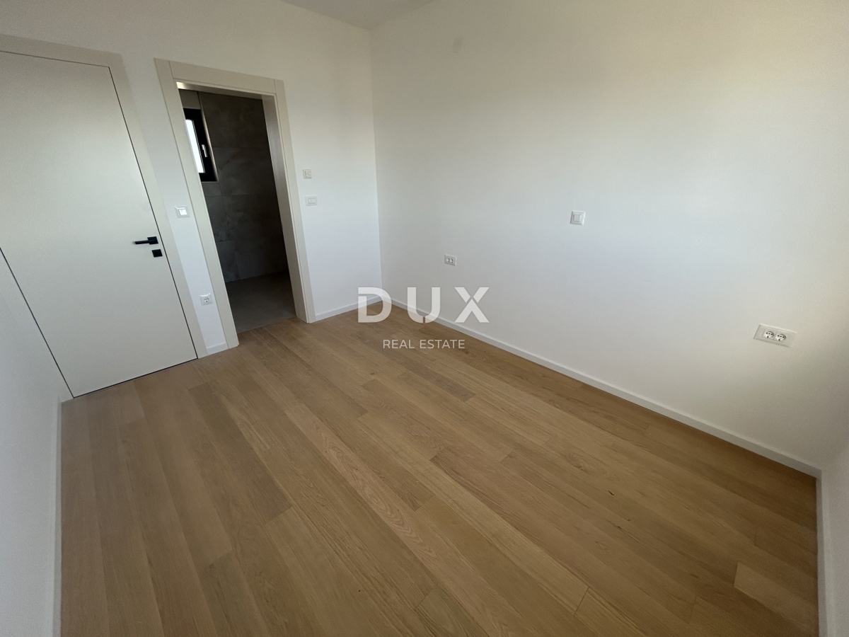 PRIMOŠTEN, DOLAC - Stanovanje v novogradnji s čudovitim pogledom na morje!