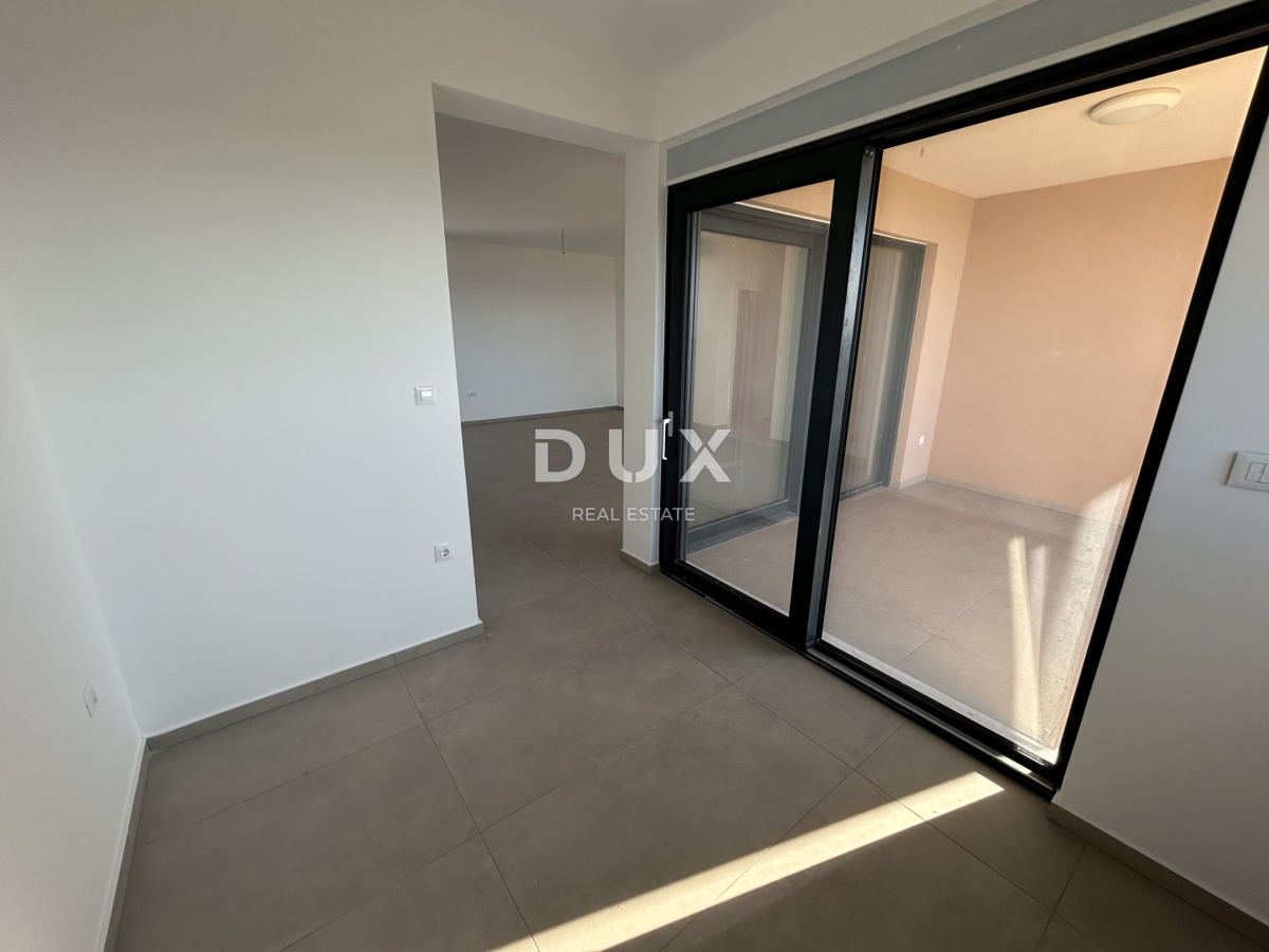 PRIMOŠTEN, DOLAC - Stanovanje v novogradnji s čudovitim pogledom na morje!