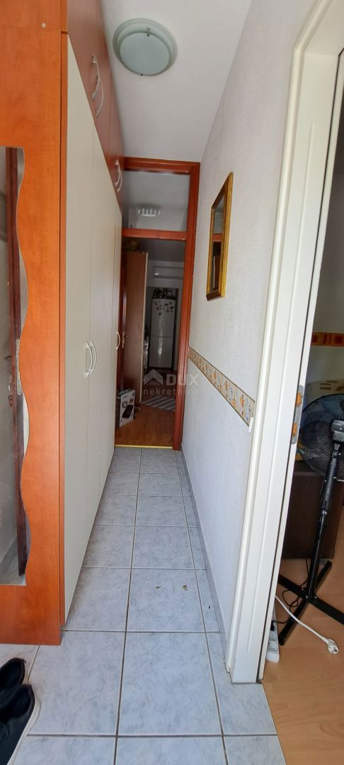 OTOK KRK, MALINSKA - lep enosoben apartma 350 m od morja