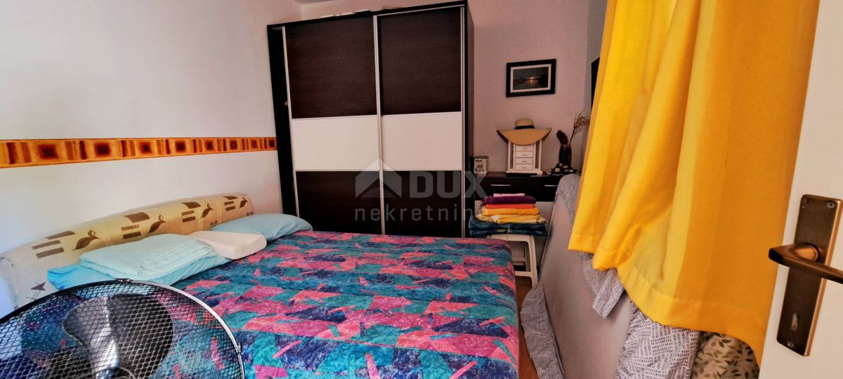 OTOK KRK, MALINSKA - lep enosoben apartma 350 m od morja