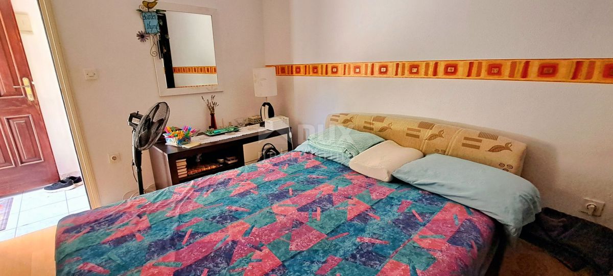 OTOK KRK, MALINSKA - lep enosoben apartma 350 m od morja