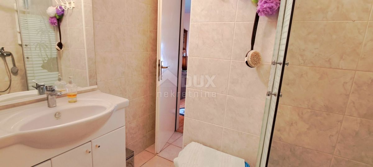 OTOK KRK, MALINSKA - lep enosoben apartma 350 m od morja