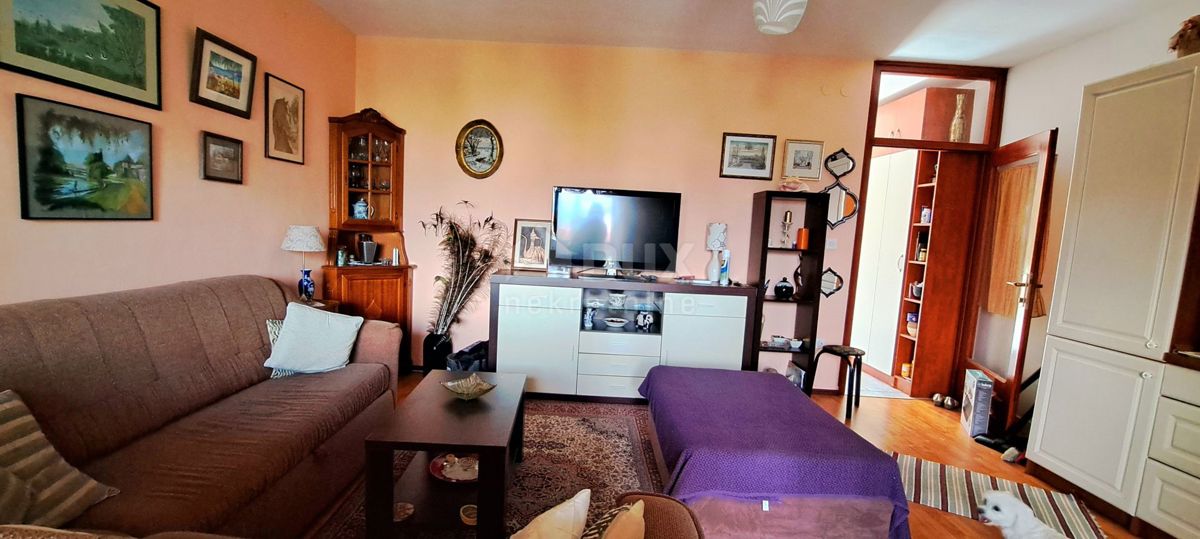 OTOK KRK, MALINSKA - lep enosoben apartma 350 m od morja