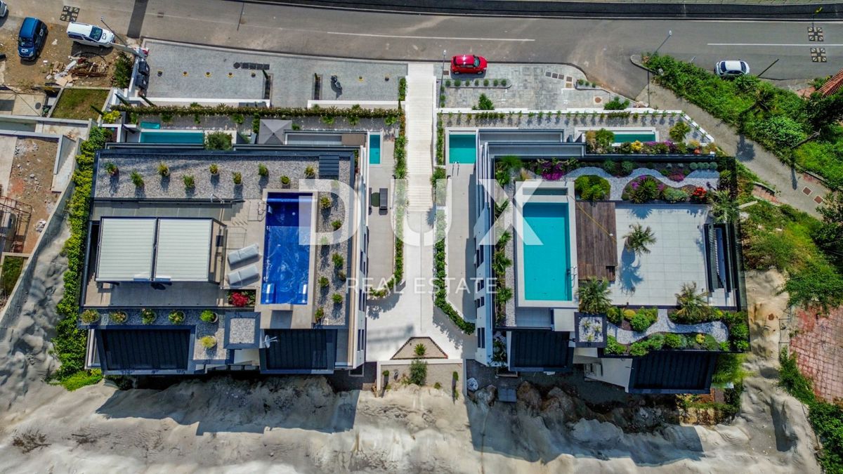 OPATIJA, CENTER - 143m2 ekskluzivno stanovanje v novi stavbi z zasebnim bazenom, panoramski pogled na morje