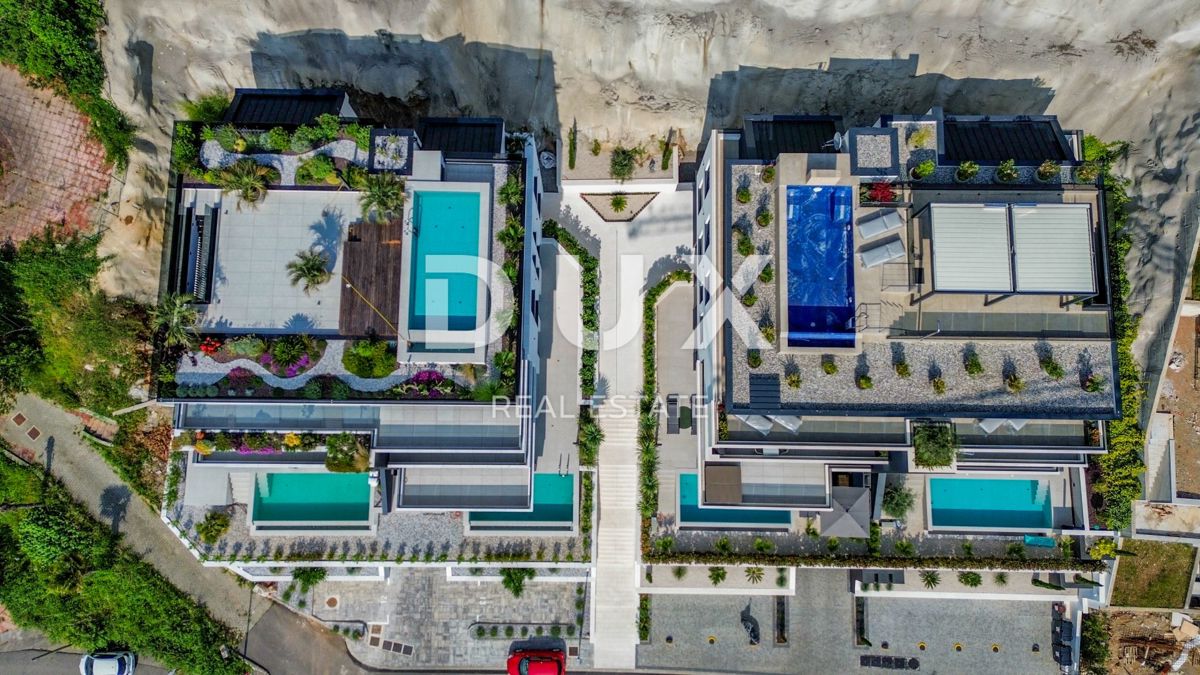 OPATIJA, CENTER - 143m2 ekskluzivno stanovanje v novi stavbi z zasebnim bazenom, panoramski pogled na morje