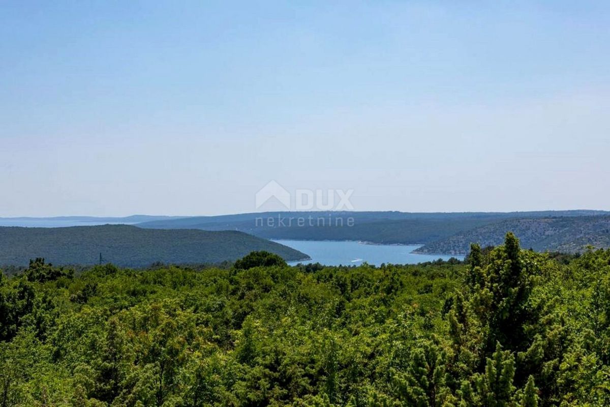 ISTRA, RABAC - Zemljišče z gradbenim dovoljenjem in pogledom na morje