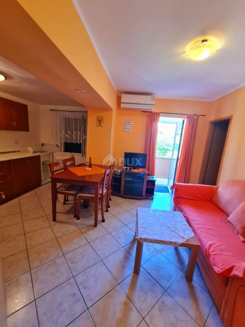 VELI LOŠINJ - apartmajska hiša z lepim vrtom