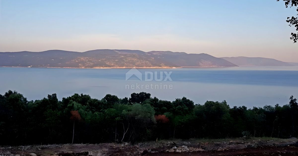 ISTRA, RABAC - Prostorno zemljišče s pogledom na morje