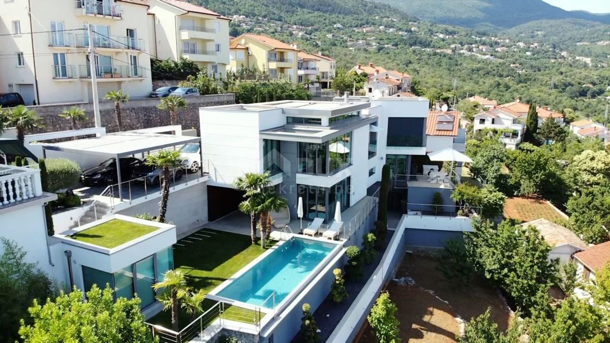 OPATIJA, LOVRAN - luksuzna vila s čudovitim pogledom na morje, bazenom in vrtom površine 500m2