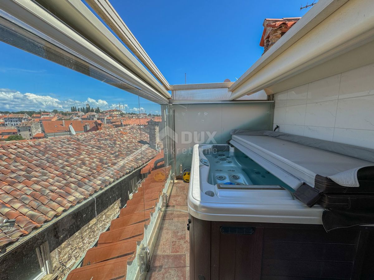 ROVINJ, CENTER - vrhunsko urejena stavba v srcu Rovinja s strešno teraso, razgledom, jacuzzijem