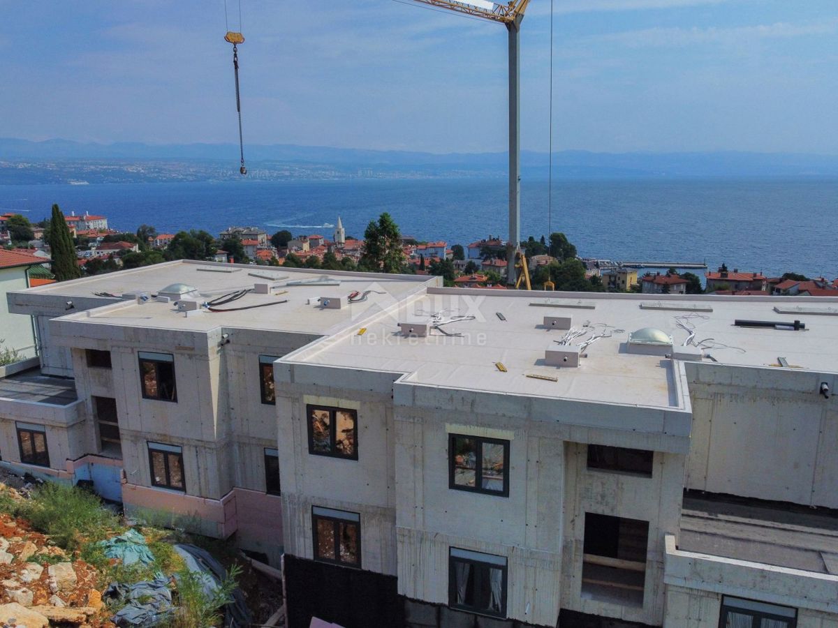 OPATIJA, LOVRAN - penthouse v novogradnji v bližini plaže in Lovrana